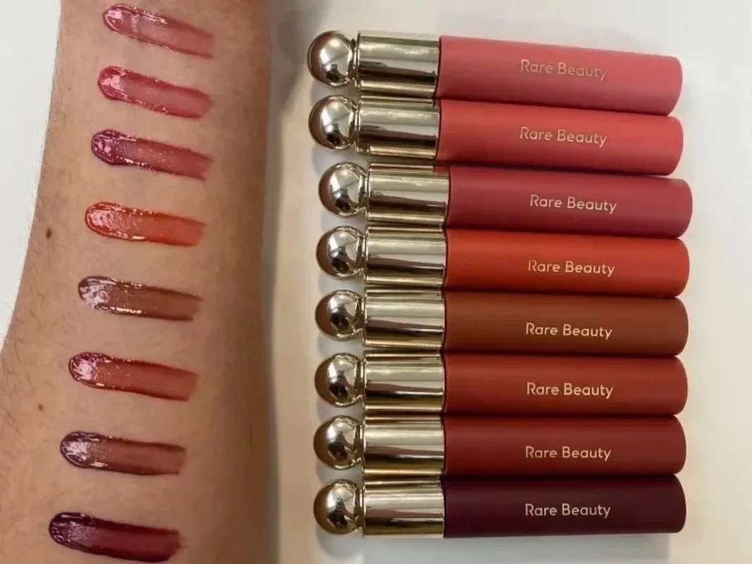 Rare Beauty Neuer Glatter Flüs – Rare Beauty Makeup Kit Bewertung und Preis